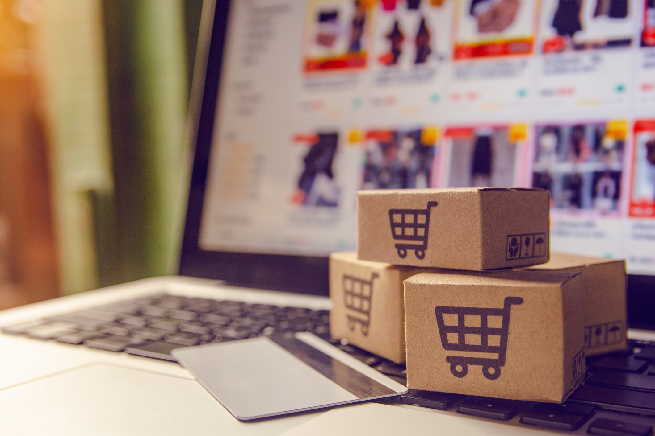 Pandemic boosts e-commerce in 2020