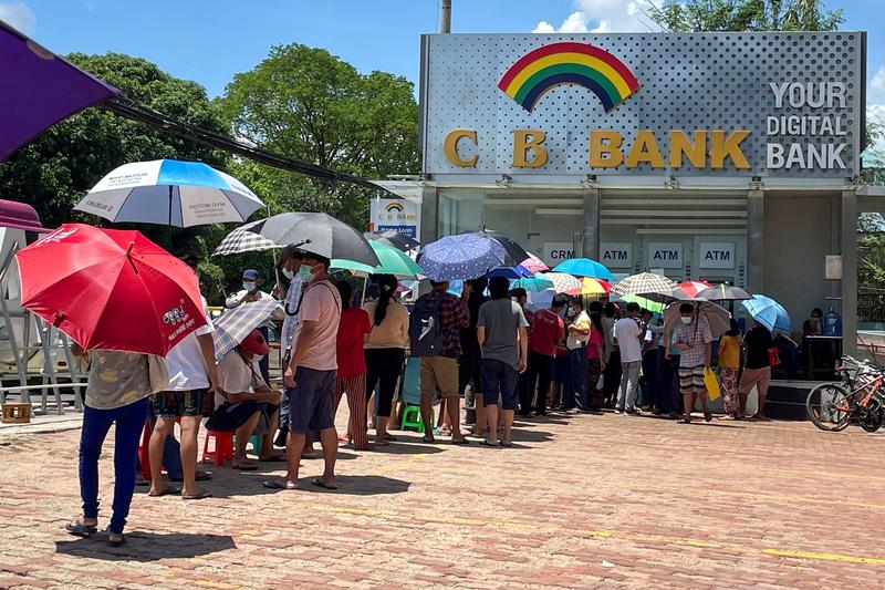 Myanmar’s crumbling economy runs low on cash