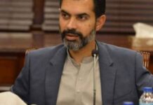 Former central bank chief warns debt restructuring for Pakistan will be “very difficult”