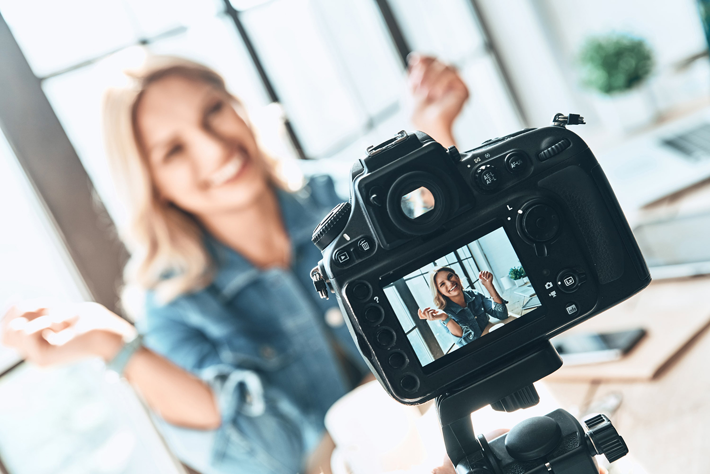 How can influencers evade exploitation from advertisers?