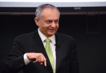 Pakistan witnessed fastest export growth in South Asia during Nov: Dawood