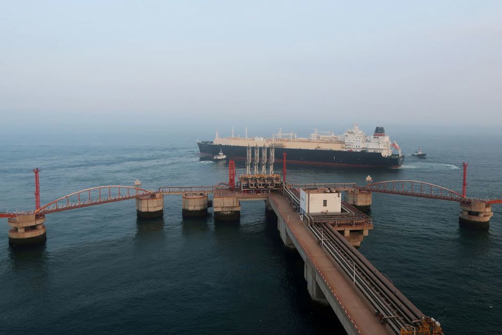 China looks to lock in US LNG as energy crunch raises concerns