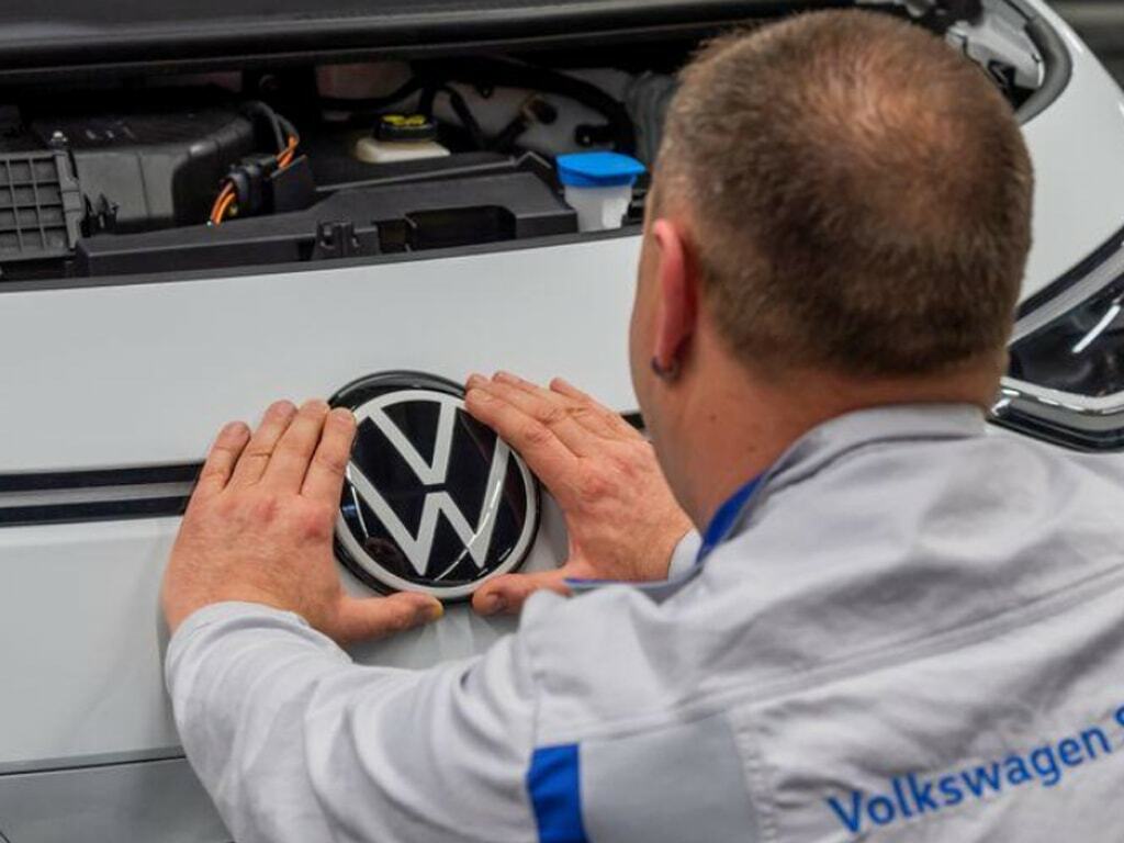 Audi CEO hopes for chip supply stabilisation by summer 2022