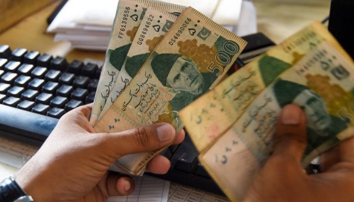 Rupee closes in on 178 mark against US dollar