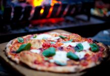 Pizza and perfect competition in Pakistan