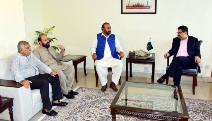 Miftah directs authorities to withdraw taxes on energy bills amid traders' protest