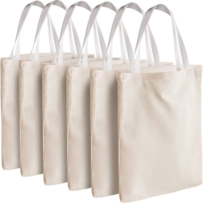 The mainstreaming of the tote bag