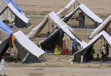 Pakistan seeks billions of dollars in new loans after floods: report