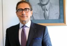 Govt likely to remove Aamir Khan as SECP chairman: sources