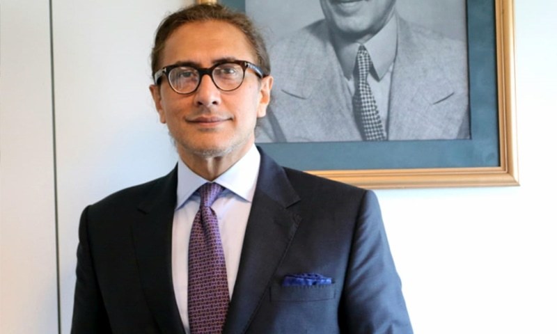 Govt likely to remove Aamir Khan as SECP chairman: sources