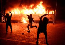 Analysis: Pakistan moves toward deal-or-default endgame