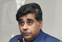 Ejaz seeks businessmen’s help in achieving $100bn export target