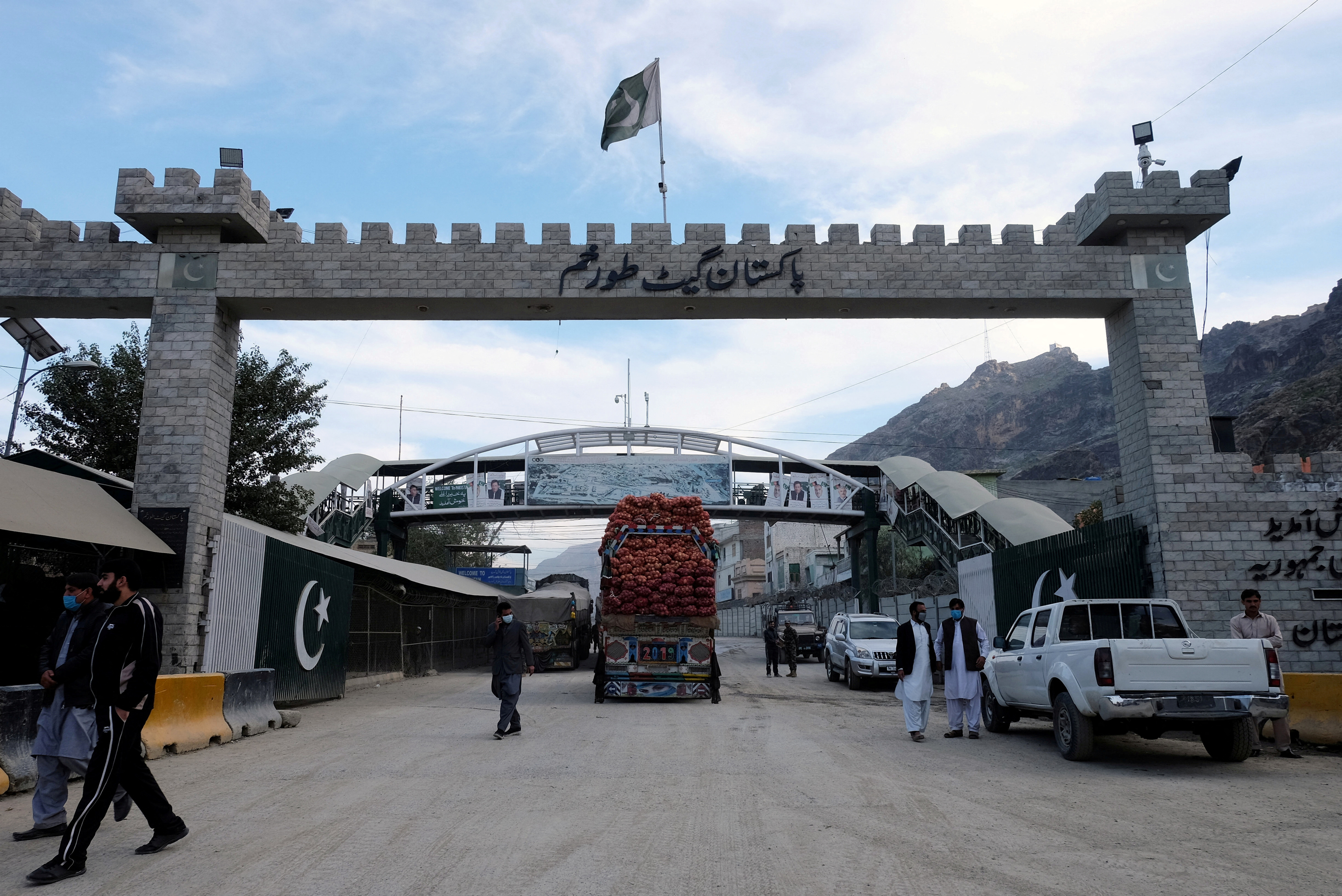 Barter trade: Why it’s a bad idea in this day and age, especially for Pakistan