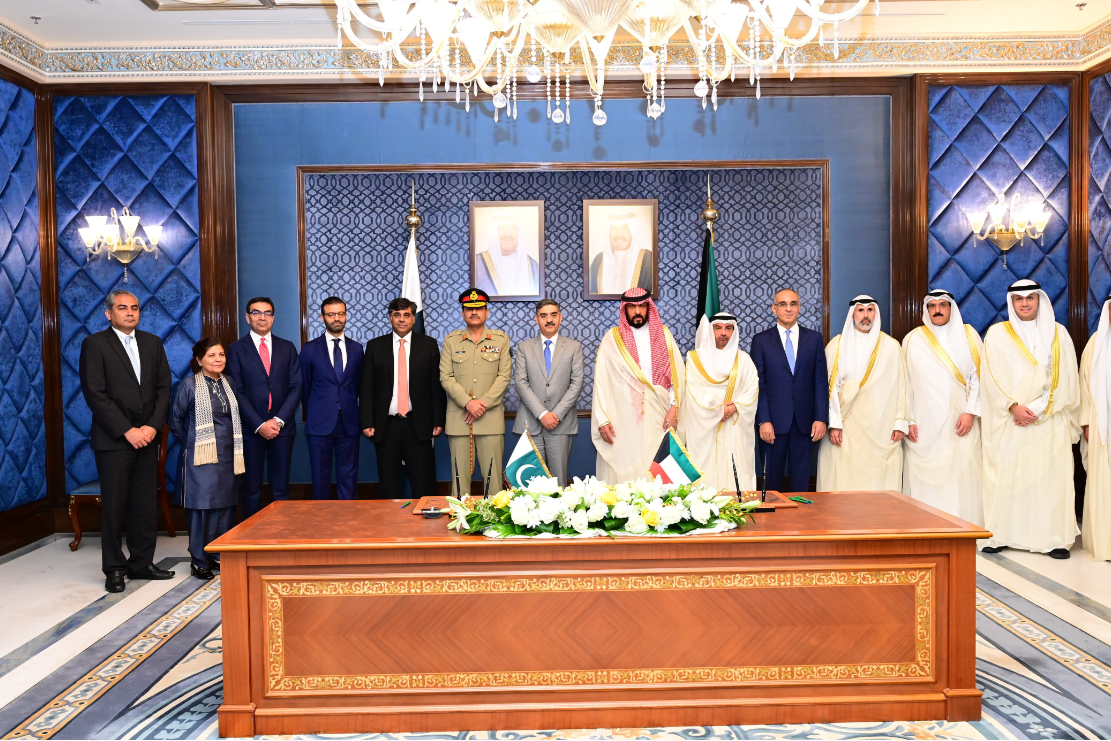 Pakistan, Kuwait sign multi-billion dollar investment deals