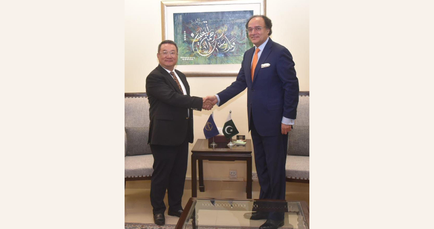 Pakistan, ADB agree to enhance cooperation to boost economic growth
