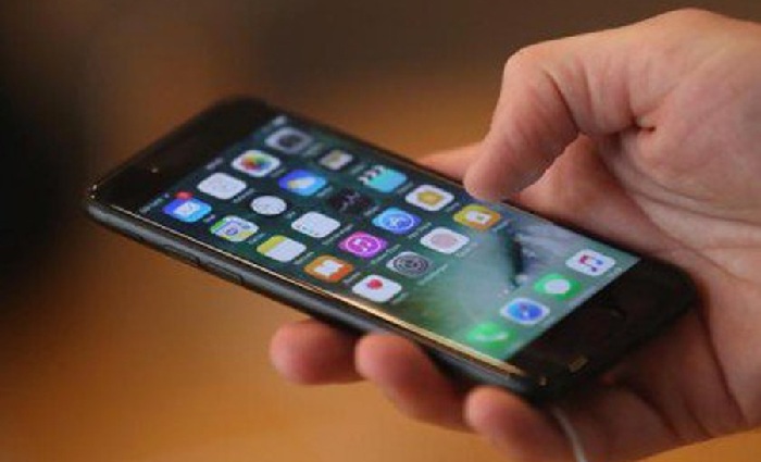 FBR outlines new registration process for importers of unregistered mobile phones