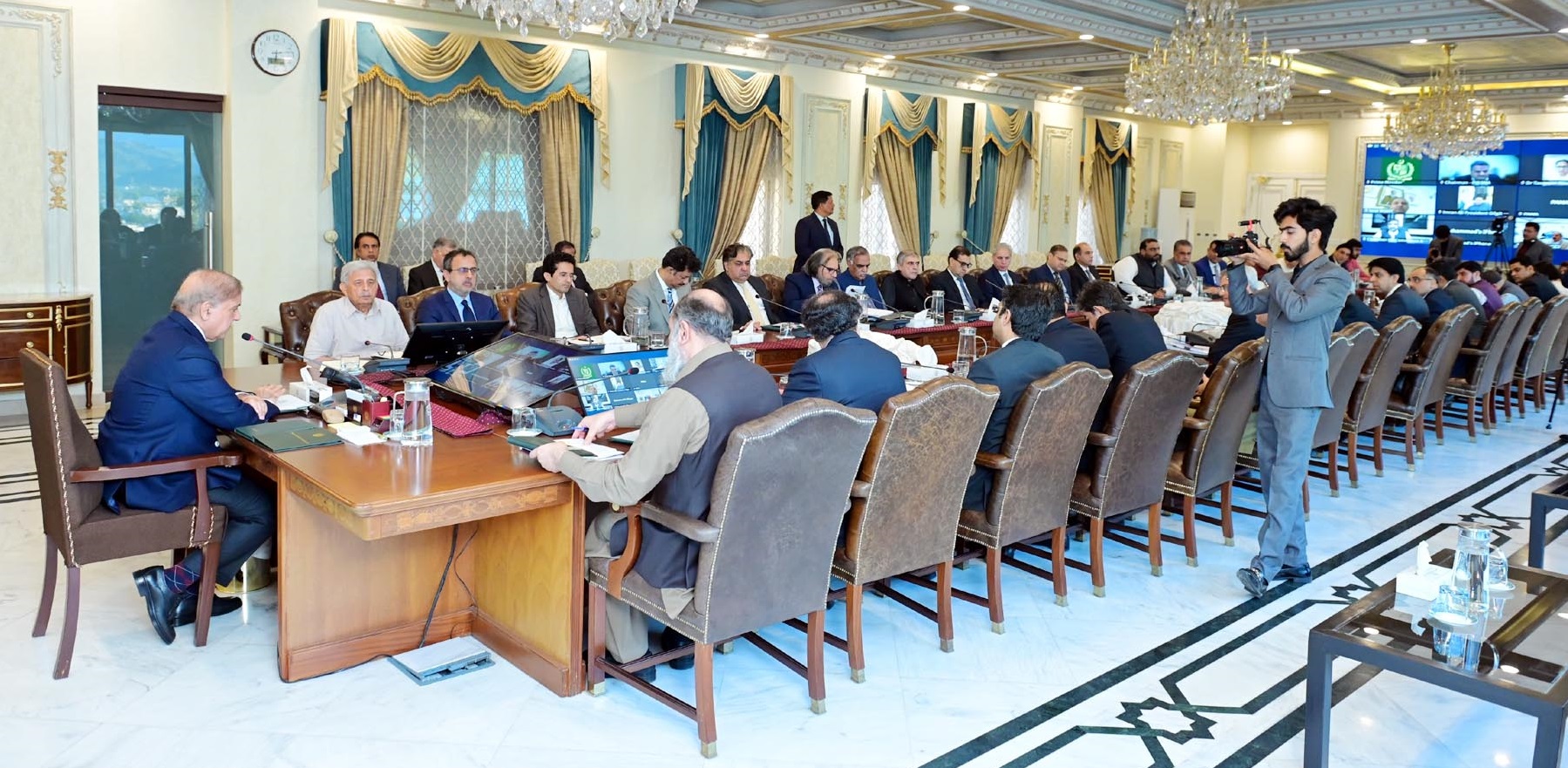 President constitutes National Economic Council with PM in the Chair M Haris