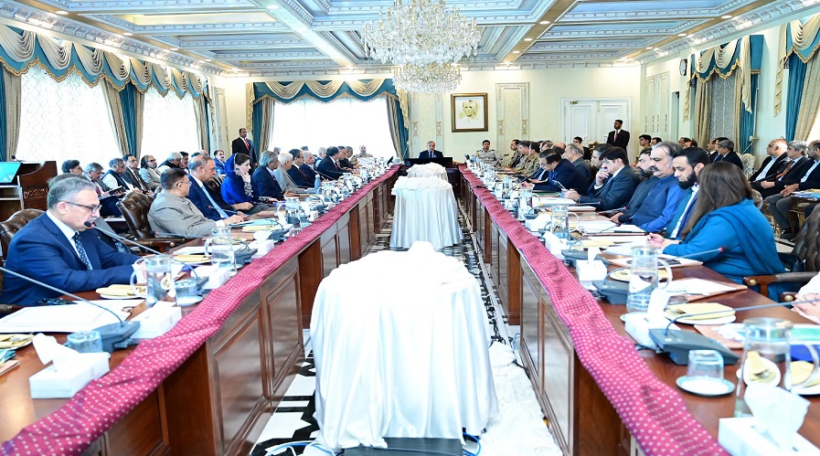 PM orders establishment of six desks to boost investment through SIFC
