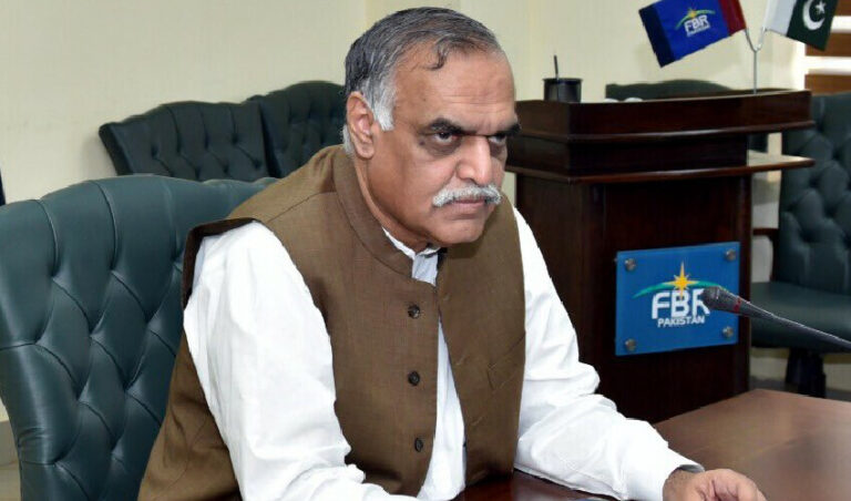 FBR chairman Tiwana seeks early retirement amid disputes with PM Office