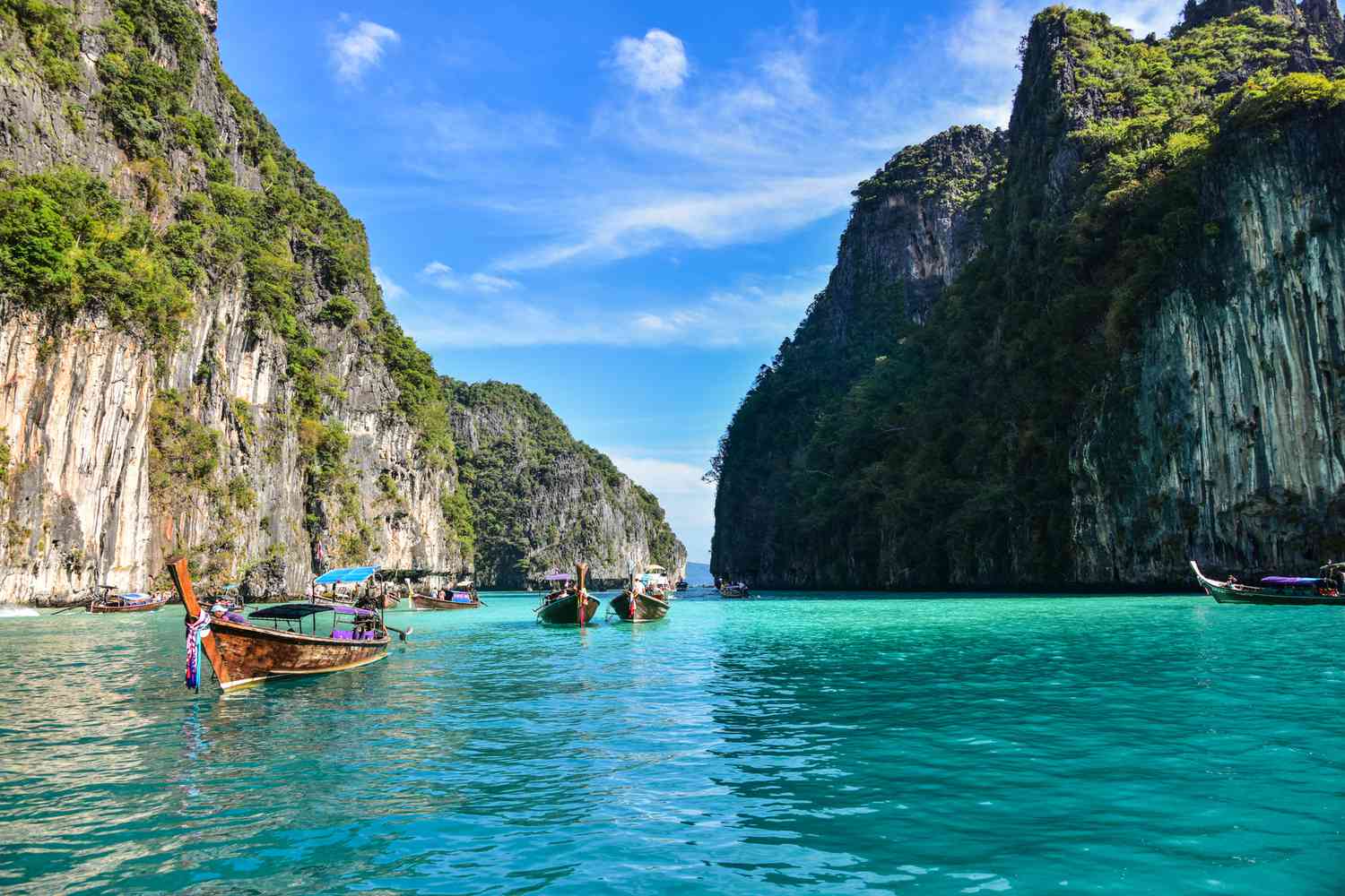 Thailand offers visa-free entry to 93 countries to revitalize tourism sector