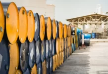 Oil set for weekly loss as Trump-Putin summit looms