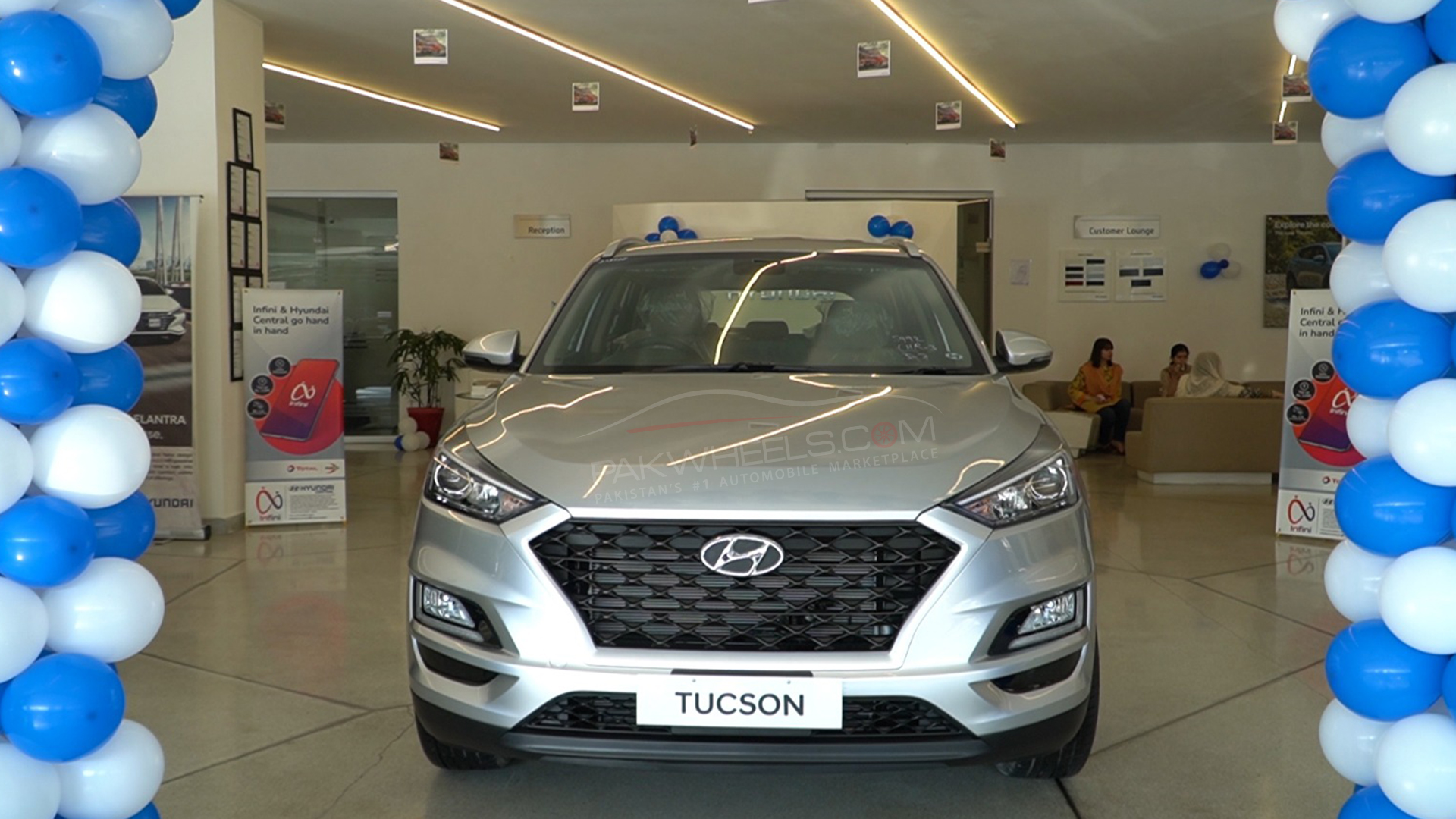 Hyundai offers up to Rs. 800,000 off on Santa Fe and Tucson models