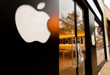 Apple approaches $4 trillion valuation as investors bet on AI momentum