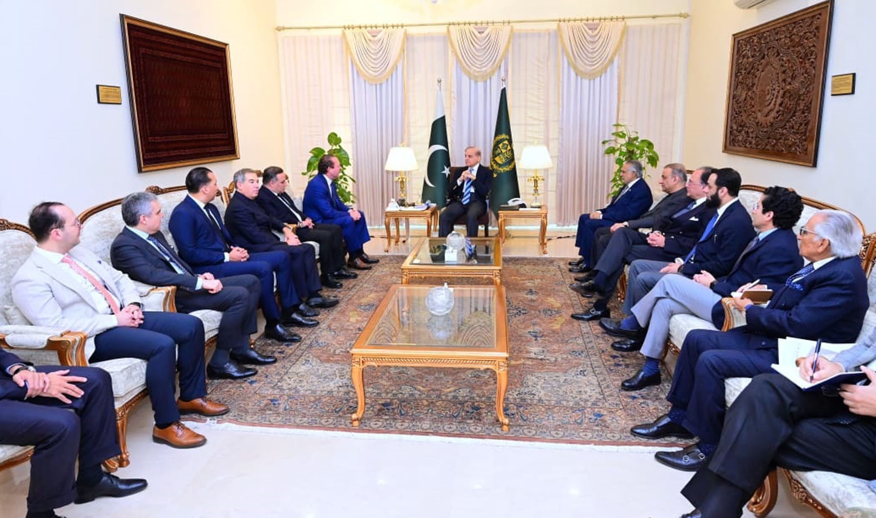 PM reaffirms unwavering commitment to facilitate foreign investors 