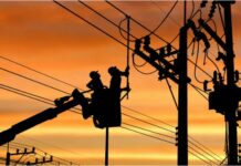 DISCOs seek fixed charges on solar net metering to recover losses amid electricity tariff concerns