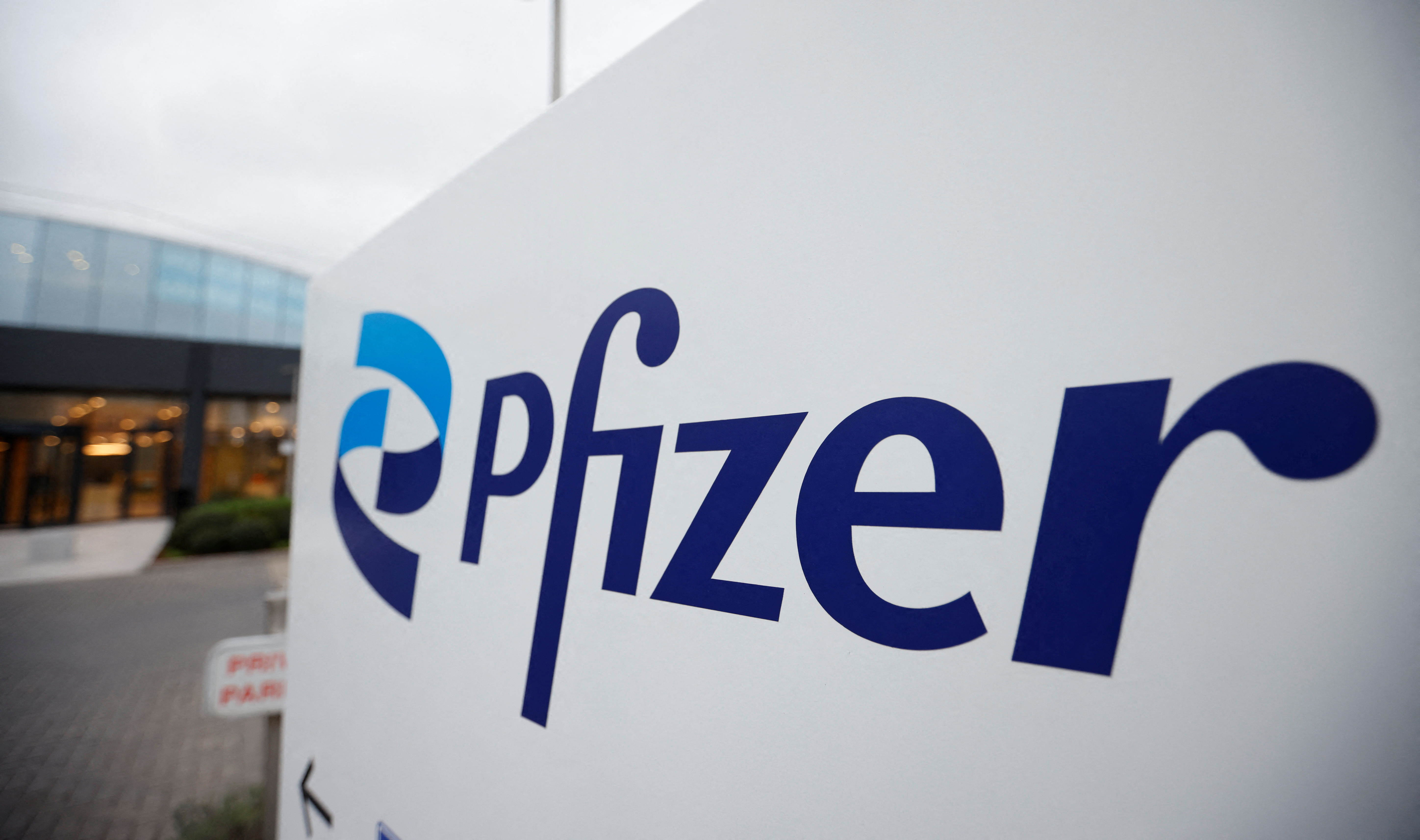 Pfizer could move outside manufacturing to the US, says CEO