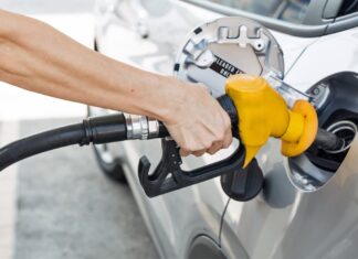 Government raises diesel prices by Rs6, petrol remains unchanged