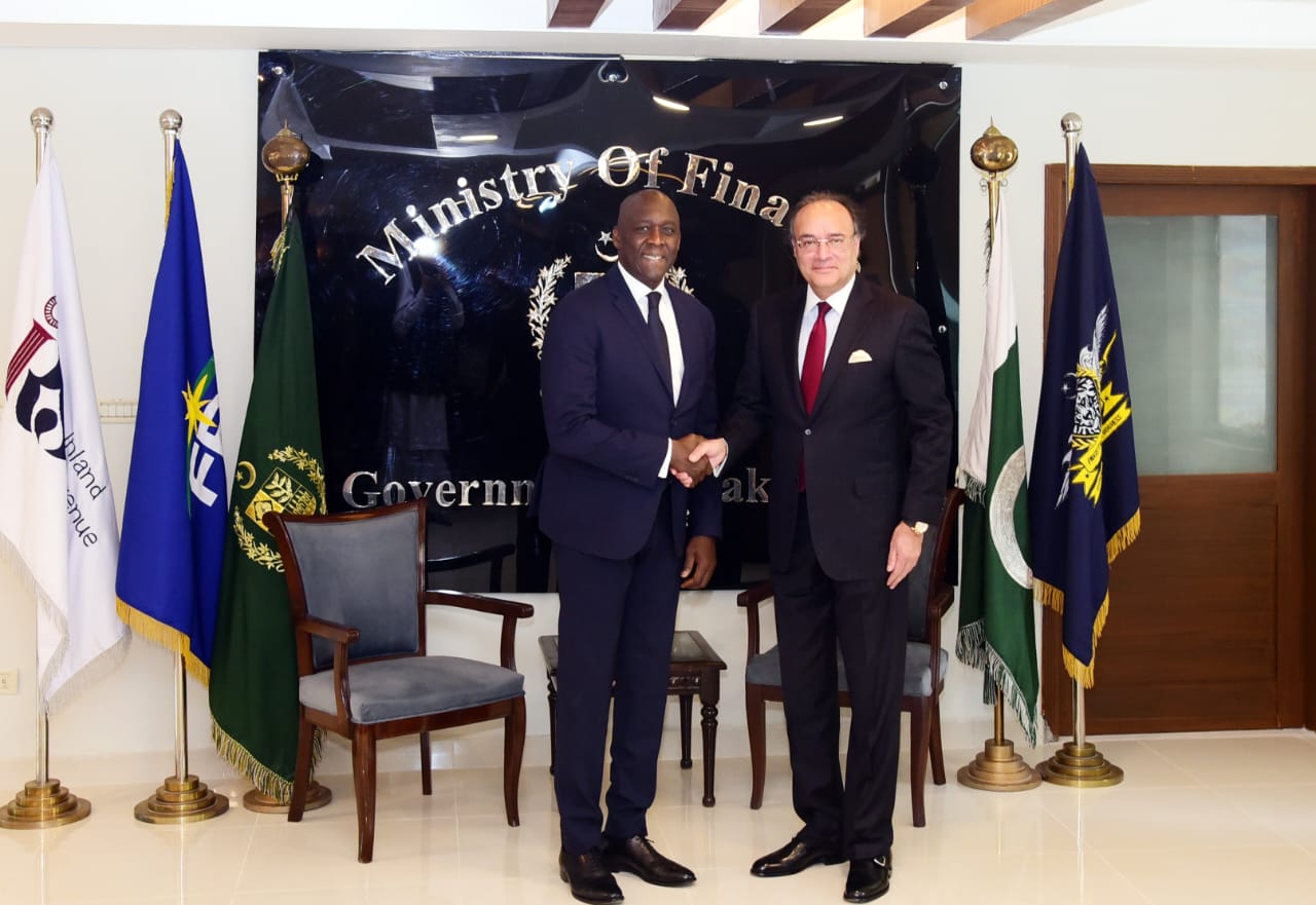 IFC pledges support to Pakistan’s green energy, telecom, and digital transformation