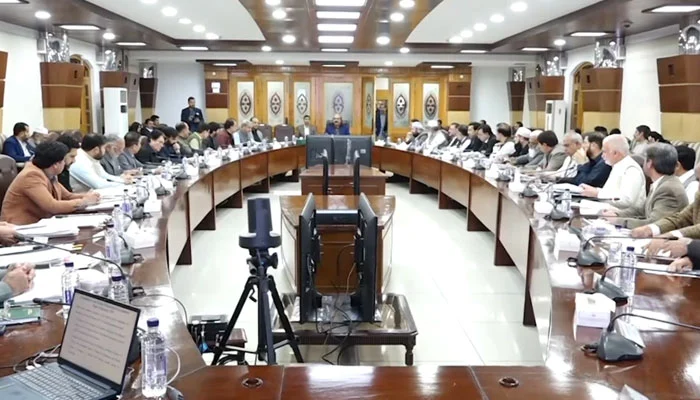 KP cabinet approves Rs10,000 Ramazan aid for over a million families