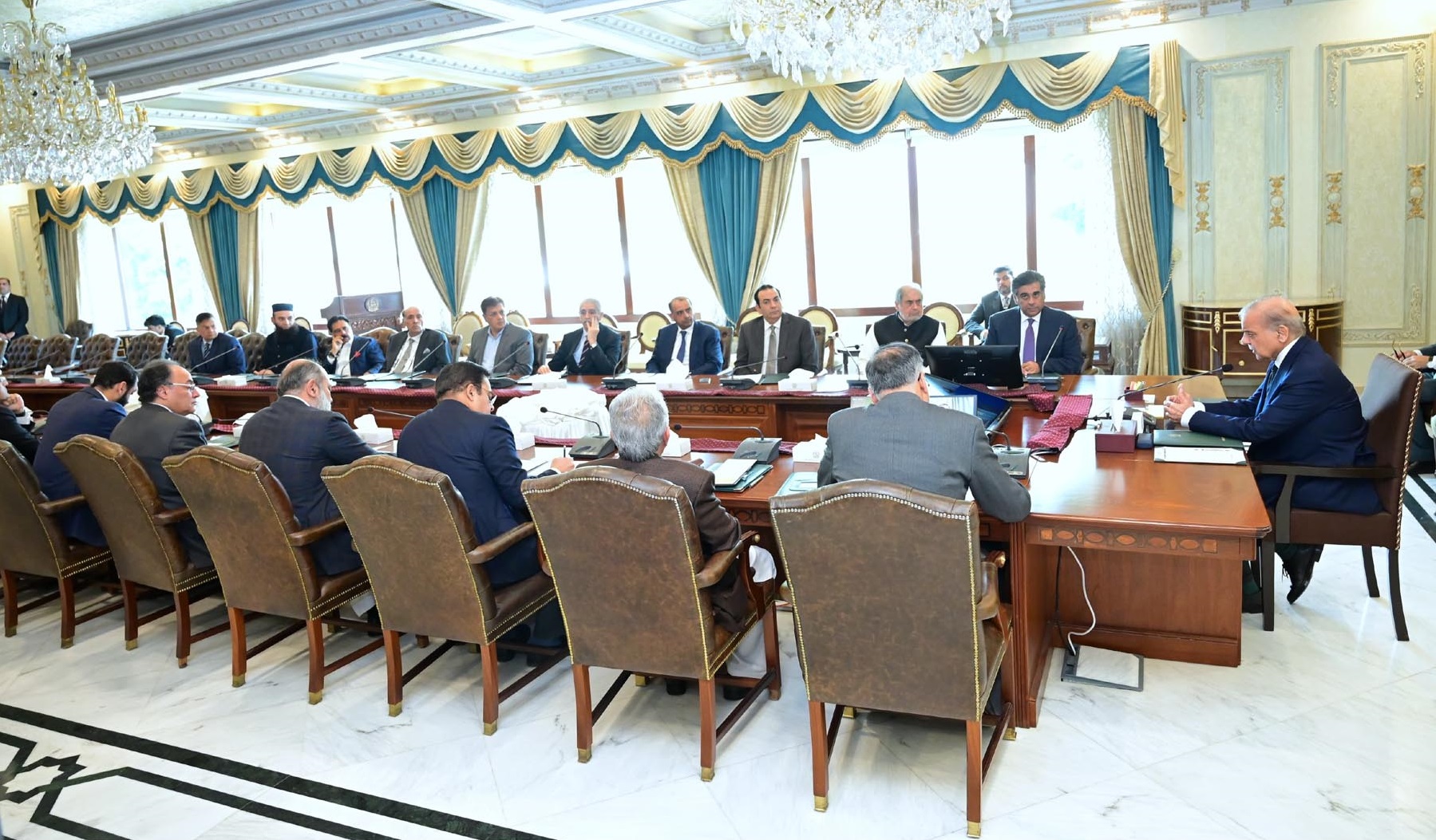 PM directs biweekly meetings with business leaders to accelerate economic growth