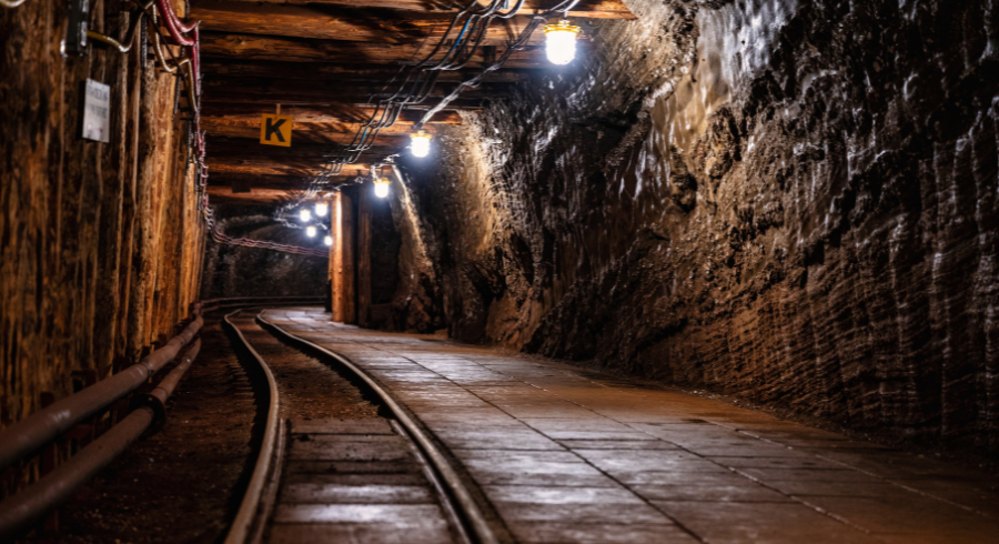 Pakistan invites companies from US, China, and Russia to bid on mining projects