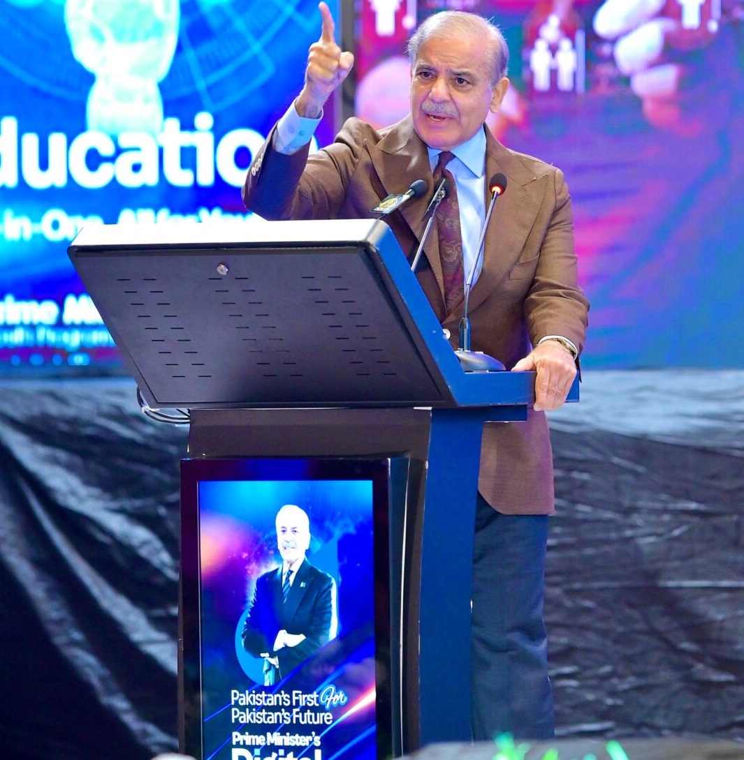 PM urges youth to contribute to economic self-sufficiency