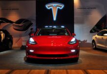 Tesla beats Chinese rivals in assisted driving test