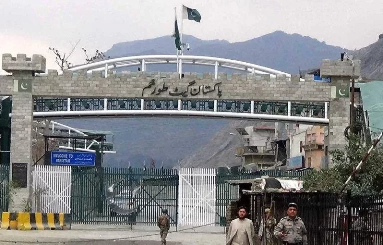 Over 750 vehicles stuck at Torkham border due to new Certificate of Origin requirement