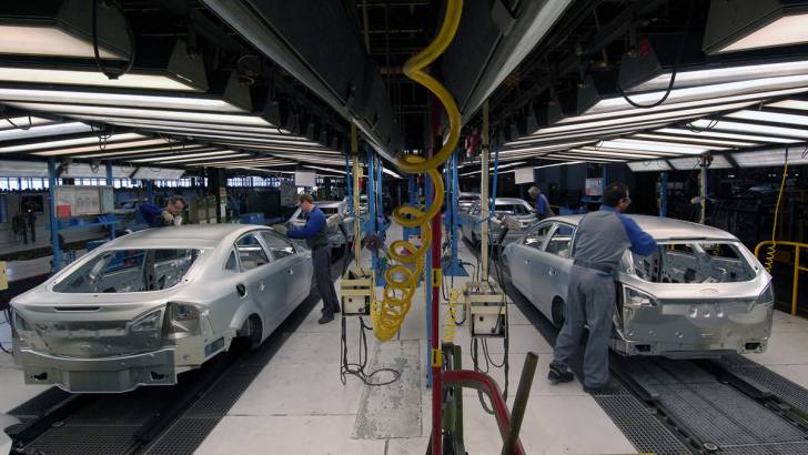 UK vehicle production falls for fifth month in a row