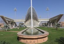 Bahria Town may finally break up with its bank