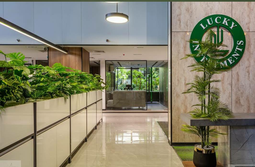 Lucky Investments breaks record with Pakistan’s largest ever funds raising Rs 50 billion. What is the reason behind the investors’ confidence?