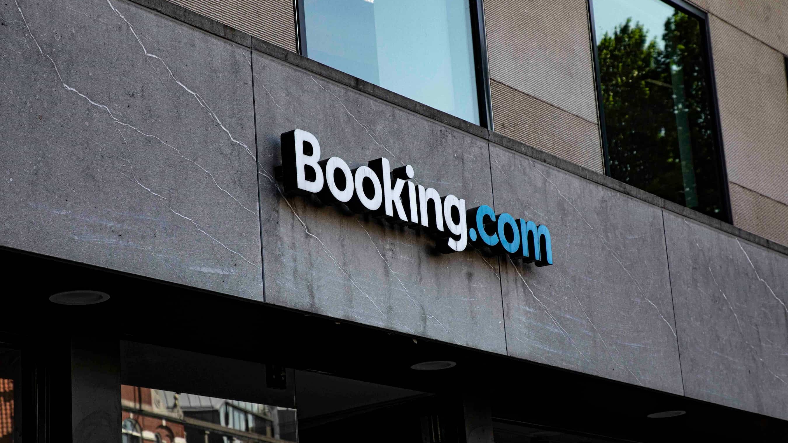 Dutch consumer groups plan legal action against Booking.com over hotel prices