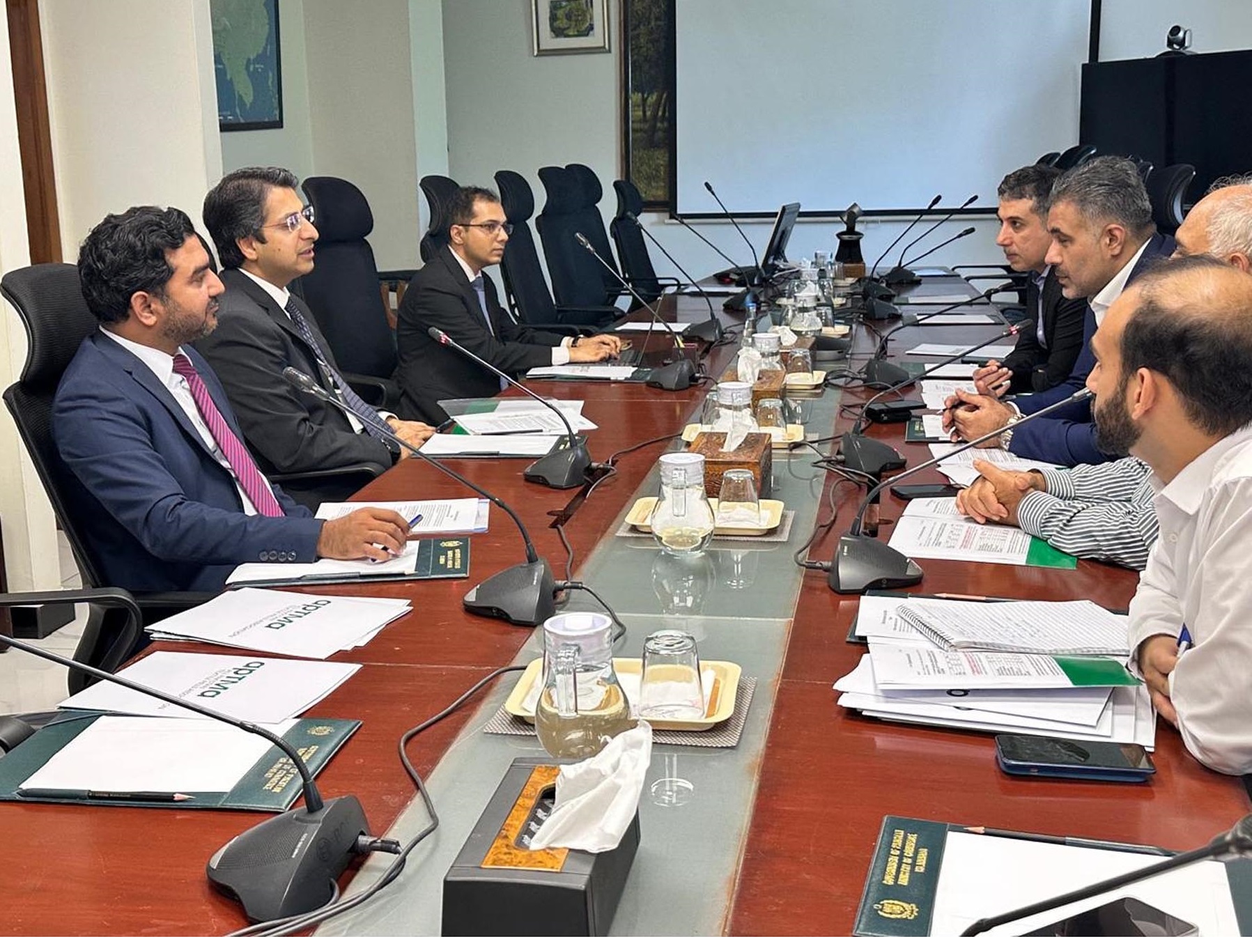 Textile, carpet manufacturers express concerns over high energy costs and impact of US tariffs