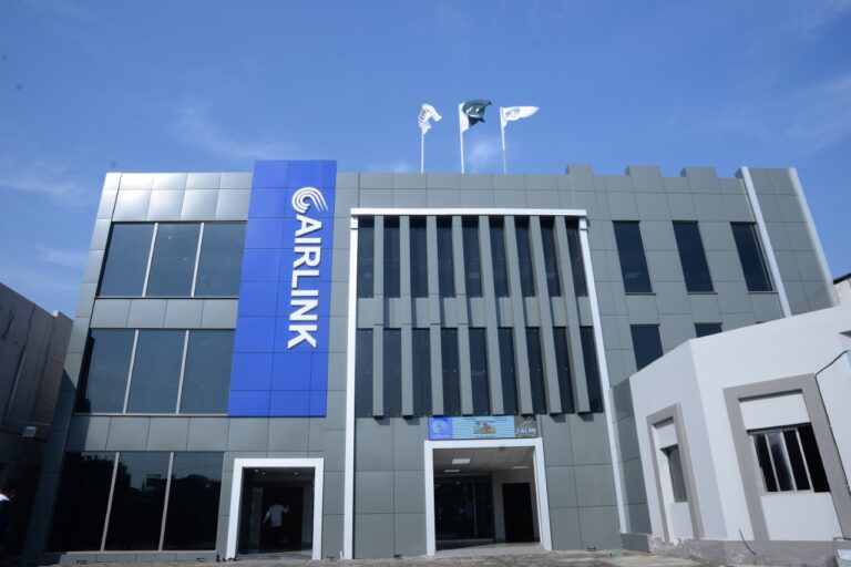 Airlink’s earnings outlook slashed as mobile demand softens