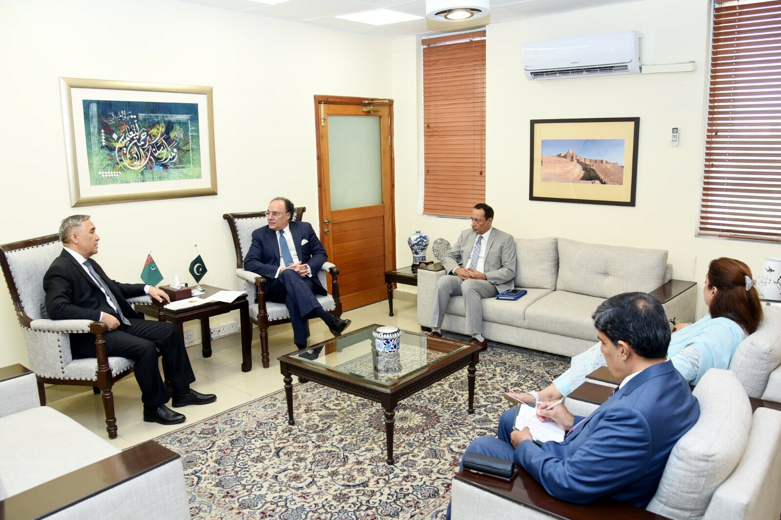 Pakistan invited to Turkmenistan Investment Forum to strengthen trade ties