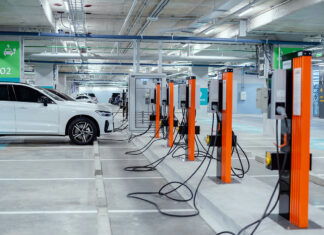 U.S. auto sales drop as EV demand slumps after subsidy expiry