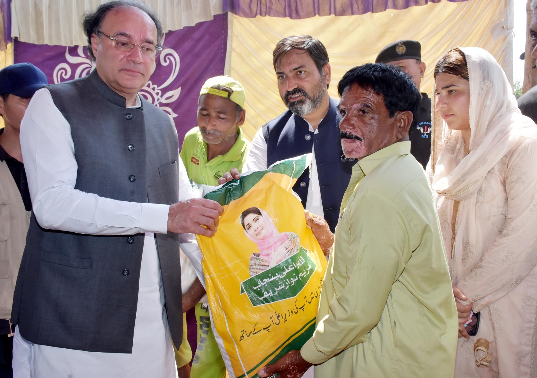 Finance minister says Pakistan closely coordinating with IMF on flood recovery
