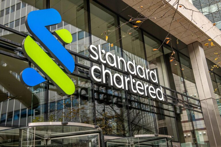 Declining rates cause revenue and profit slump at Standard Chartered Pakistan