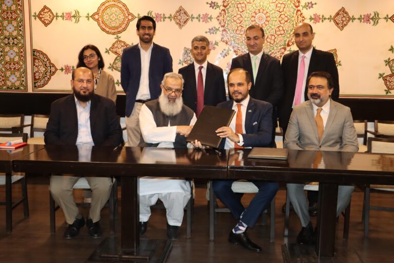 HBL, LUMS collaborate on financing for electric three-wheeler project