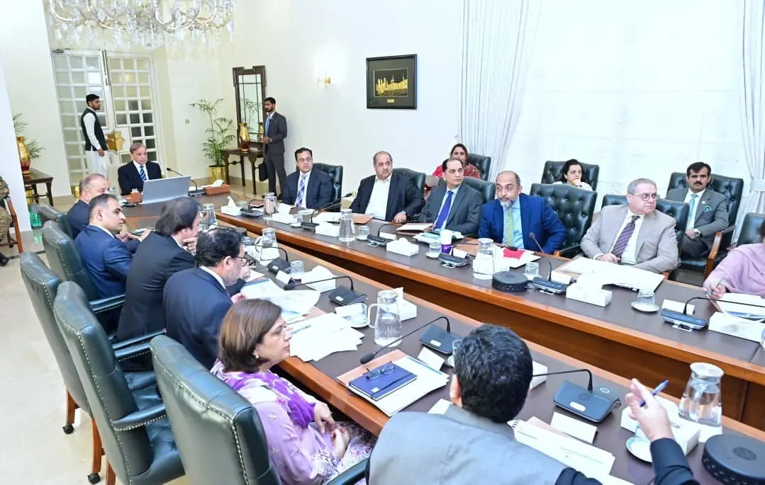 PM Shehbaz Sharif reviews SME development, announces Womenpreneurship Platform for women in business